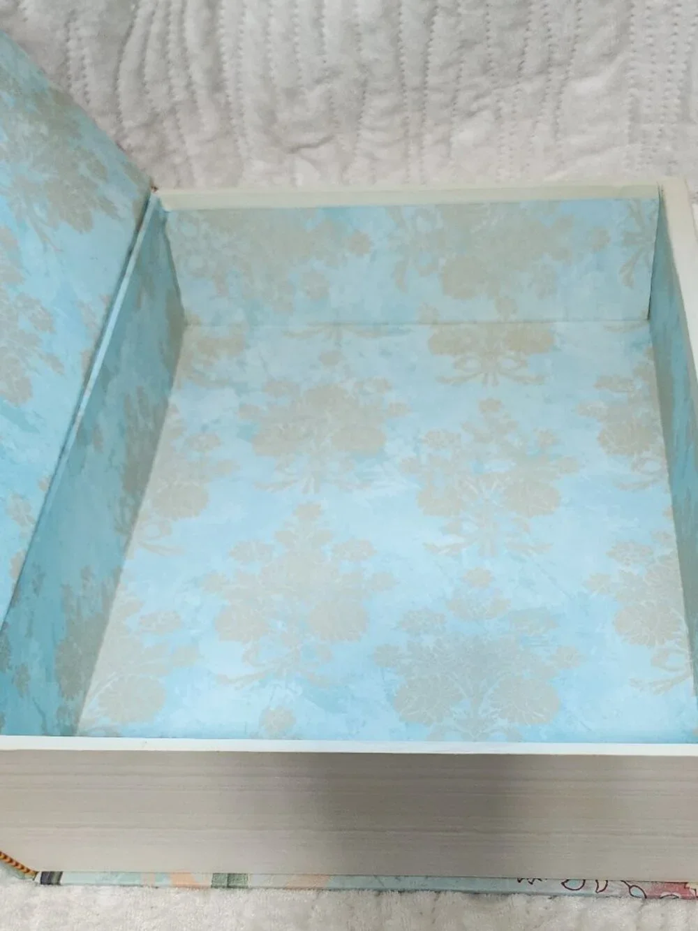 Heavy Cardboard Book For Storage, Front and Back are alike, - Picture 4 of 6